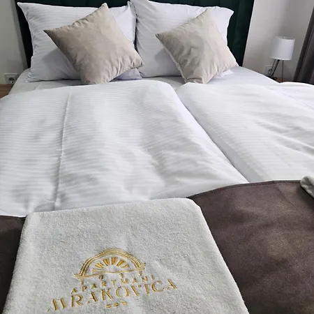 아파트 Mrakovica 1935 *